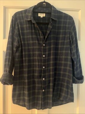 American Colors Women’s Navy and Gree Plaid Button-Up  Lightweight Flannel Shirt